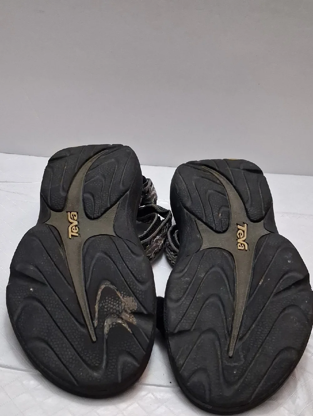 Teva Size 10 Men's Sandals with Gray Patterned Velcro Straps With Black Sole.
